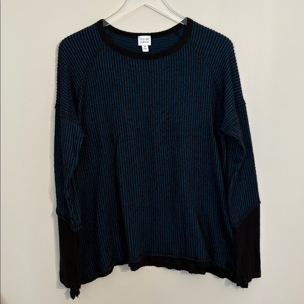 Peyton Jensen Blue and Black Ribbed Long Sleeve Top Size Medium